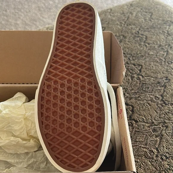 Vans White Sneakers - Picture 3 of 6